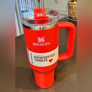 NWT New Valentine’s Day Release Stanley Quencher 2.0   Limited Edition